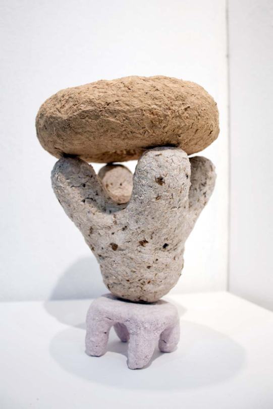 Sin Título (Tres objetos en equilibrio)