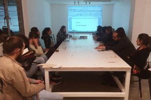 Cuerpo Suspendido - Taller de Performance